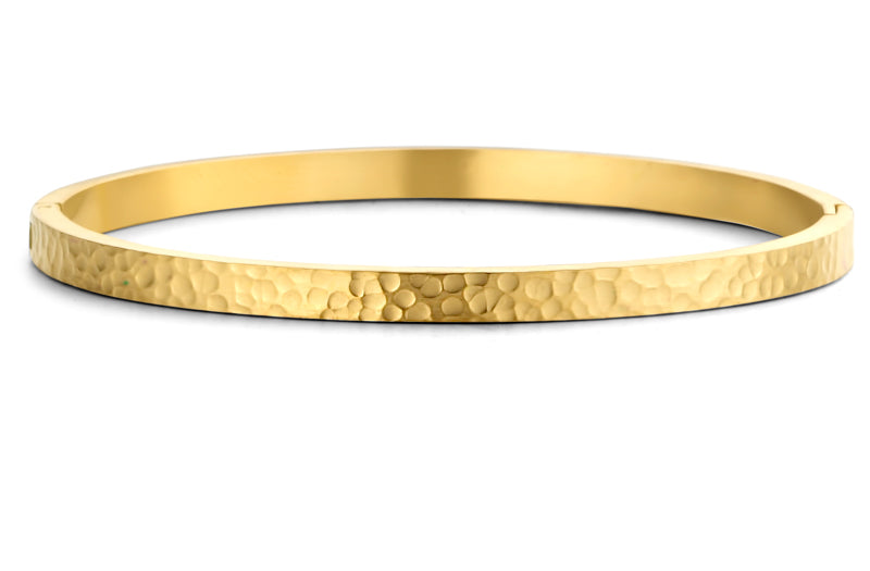 Gehämmerter Armreif aus Edelstahl – 14 kt IPG-Vergoldung, modern & zeitlos